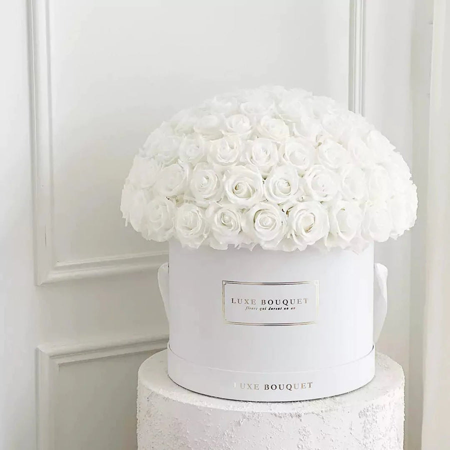 Le Grand Amor - 100 White Everlasting Roses - Luxe Bouquet roses that last a year