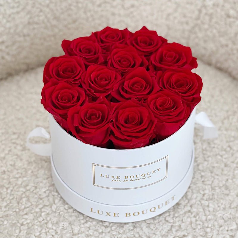 Medium Round Everlasting Bouquet Box - Luxe Bouquet roses that last a year