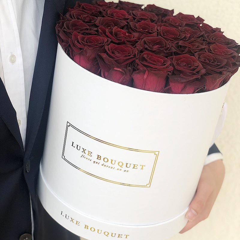 Grand Luxe Bouquet Box - Crimson Everlasting Roses - Luxe Bouquet roses that last a year