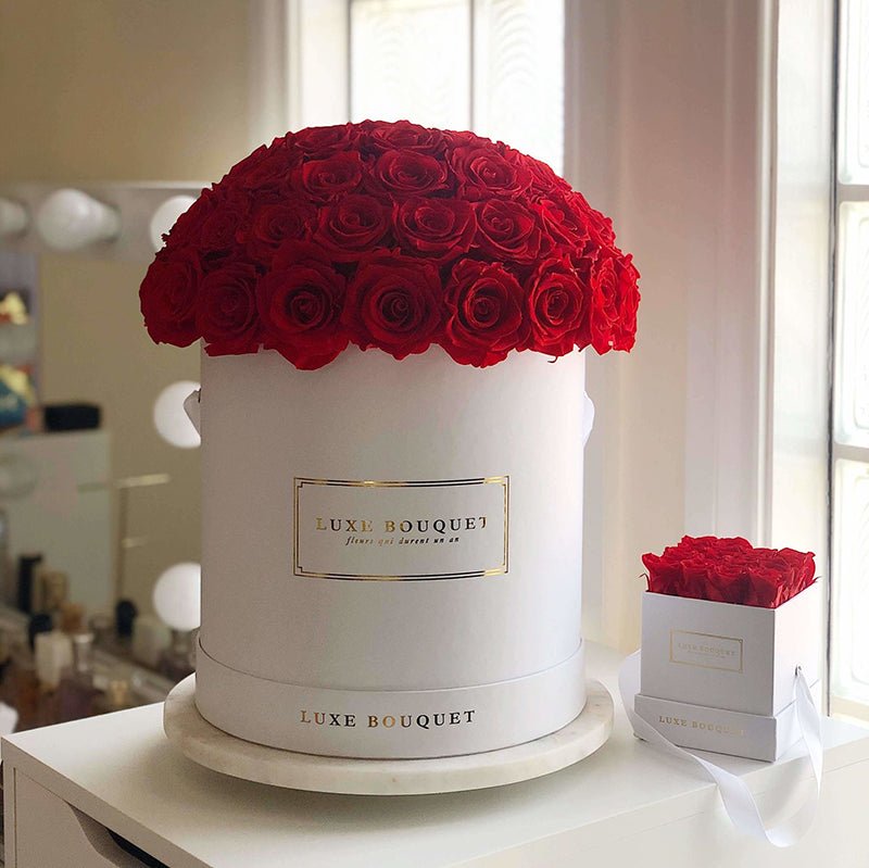 Le Magnifique Box (Sydney Metro Only) - Luxe Bouquet roses that last a year