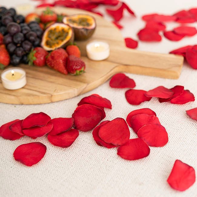 Silk Rose Petals - Red (600 Petals) - Luxe Bouquet roses that last a year